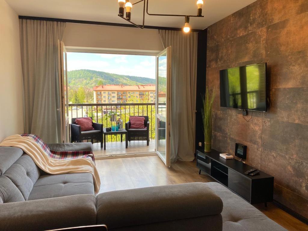 Bieszczady Apartament "Cicha Woda" Appartement Ustrzyki Dolne Buitenkant foto
